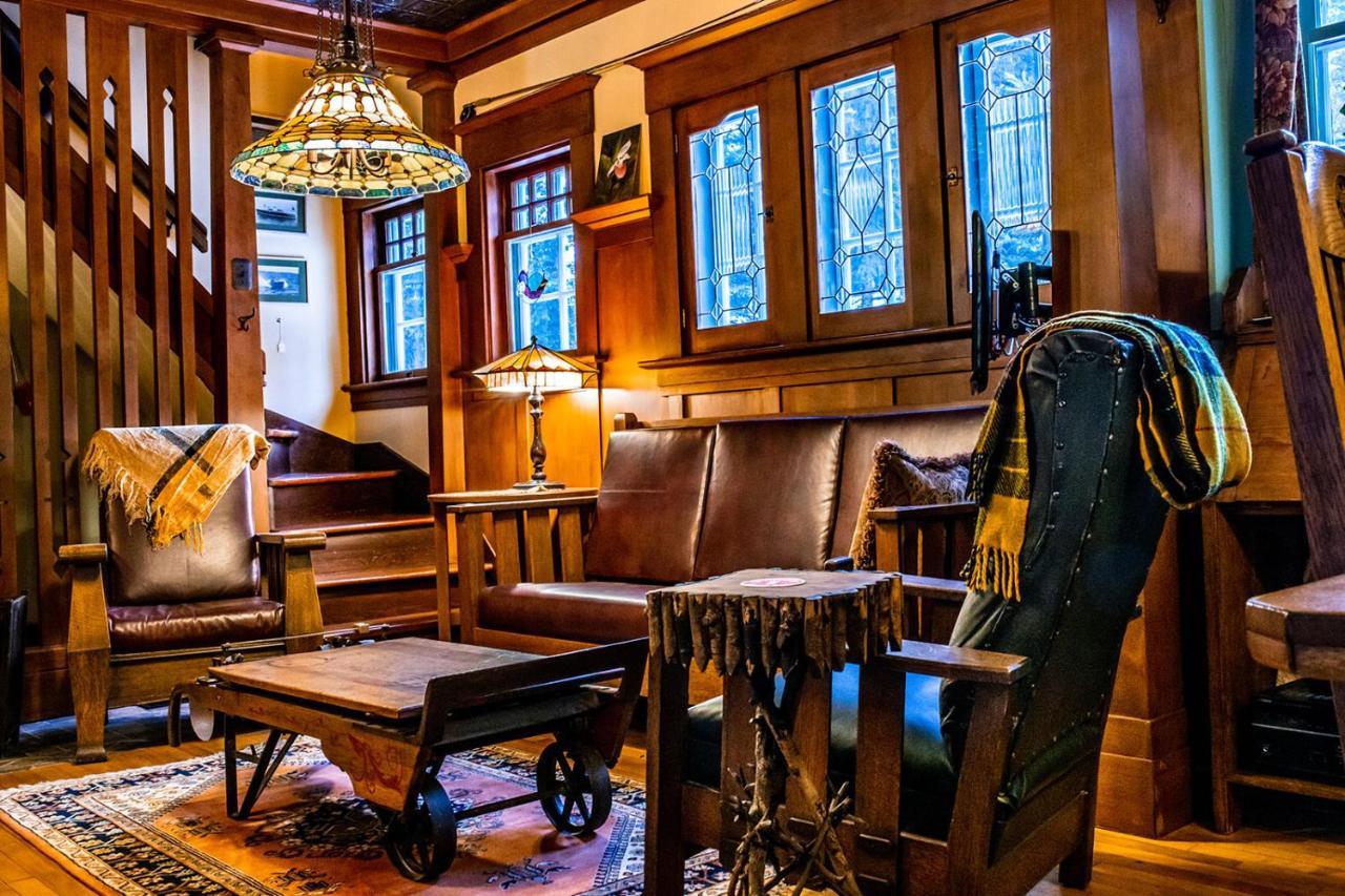 The Craftsman House Bragg Creek Exterior foto